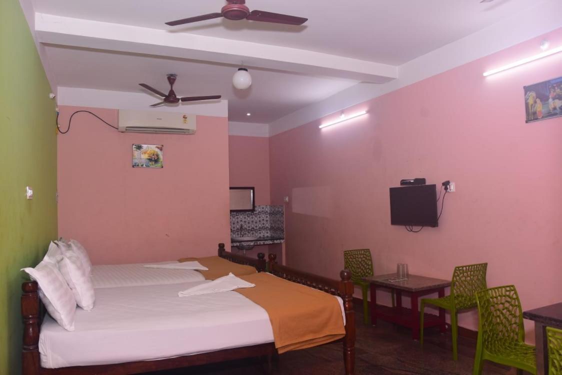 אורוויל Selvasi Beach Cottage מראה חיצוני תמונה